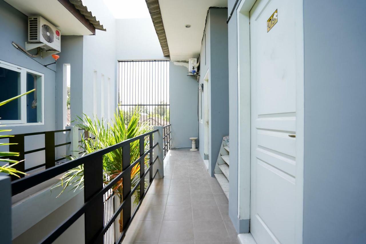Oyo 1316 Mentari Family Homestay Probolinggo Exterior foto